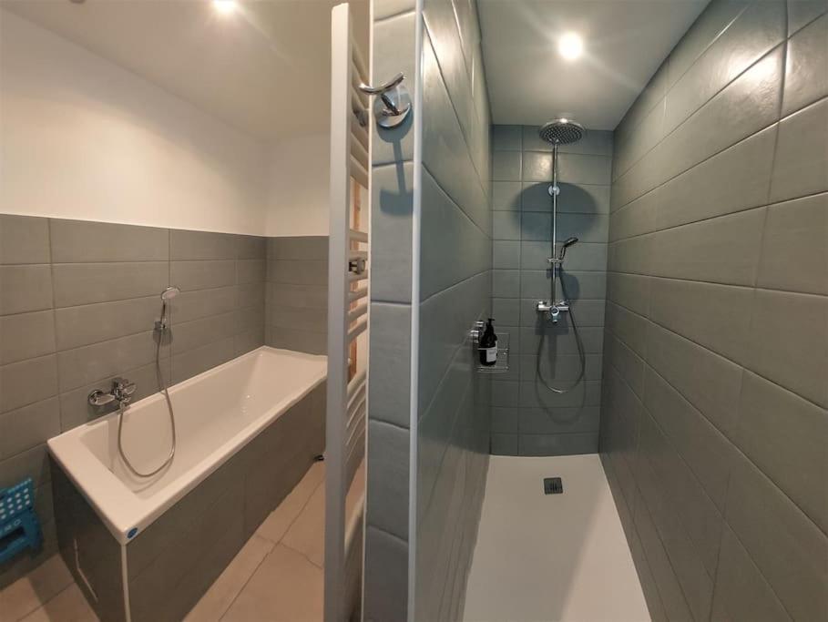 Le Cormoran Emplacement Ideal, Moderne Tres Equipe Thury-Harcourt-le-Hom Εξωτερικό φωτογραφία