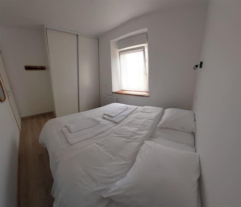 Le Cormoran Emplacement Ideal, Moderne Tres Equipe Thury-Harcourt-le-Hom Εξωτερικό φωτογραφία