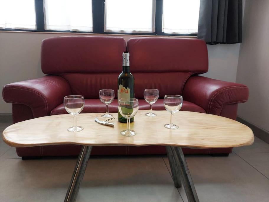 Le Cormoran Emplacement Ideal, Moderne Tres Equipe Thury-Harcourt-le-Hom Εξωτερικό φωτογραφία