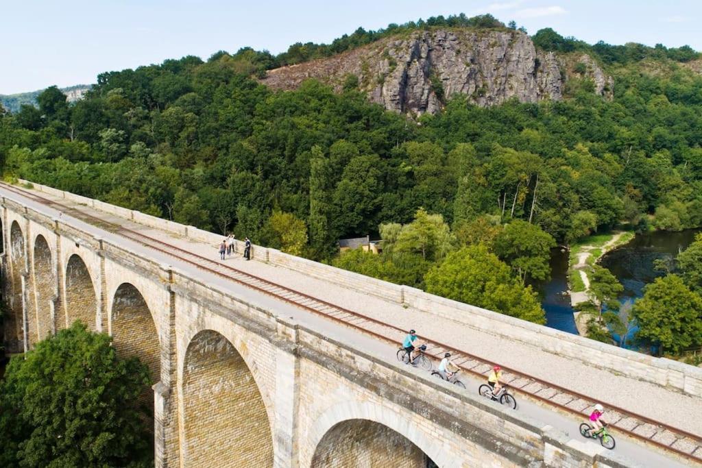 Le Cormoran Emplacement Ideal, Moderne Tres Equipe Thury-Harcourt-le-Hom Εξωτερικό φωτογραφία